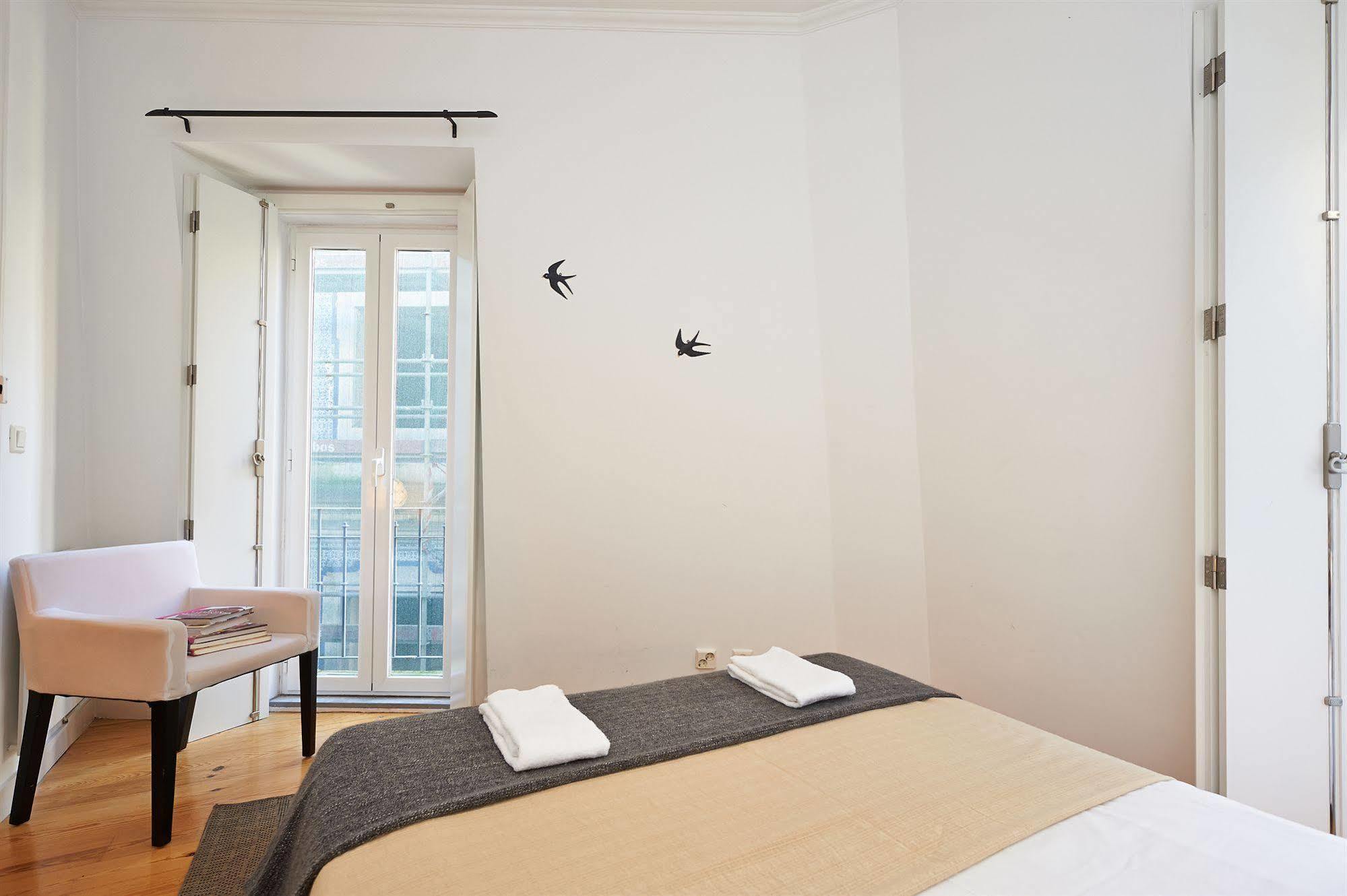 Hello Lisbon Santos Design Apartments Bagian luar foto
