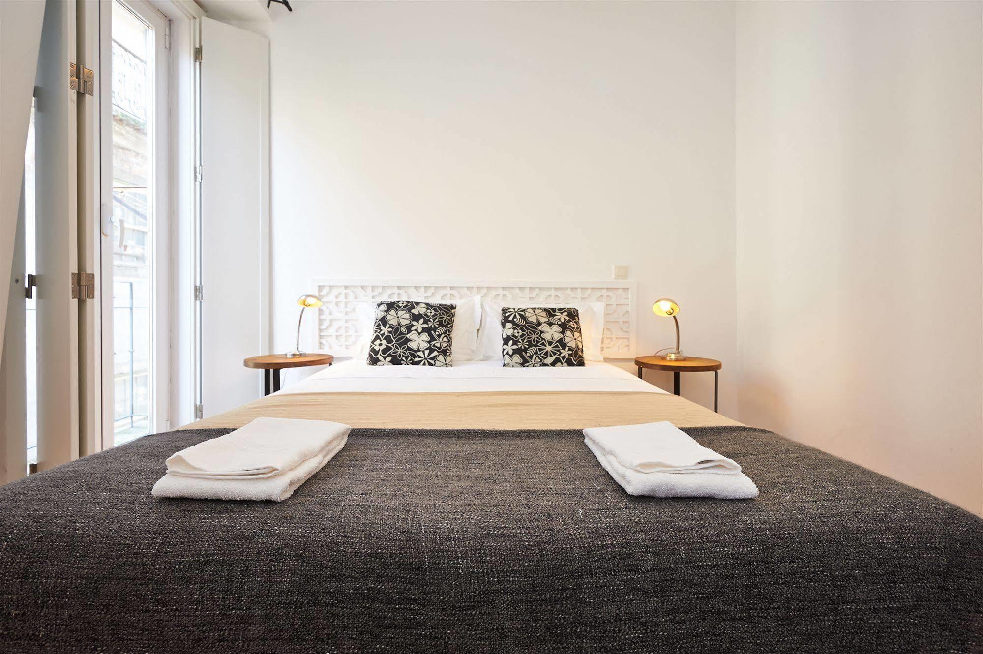 Hello Lisbon Santos Design Apartments Bagian luar foto