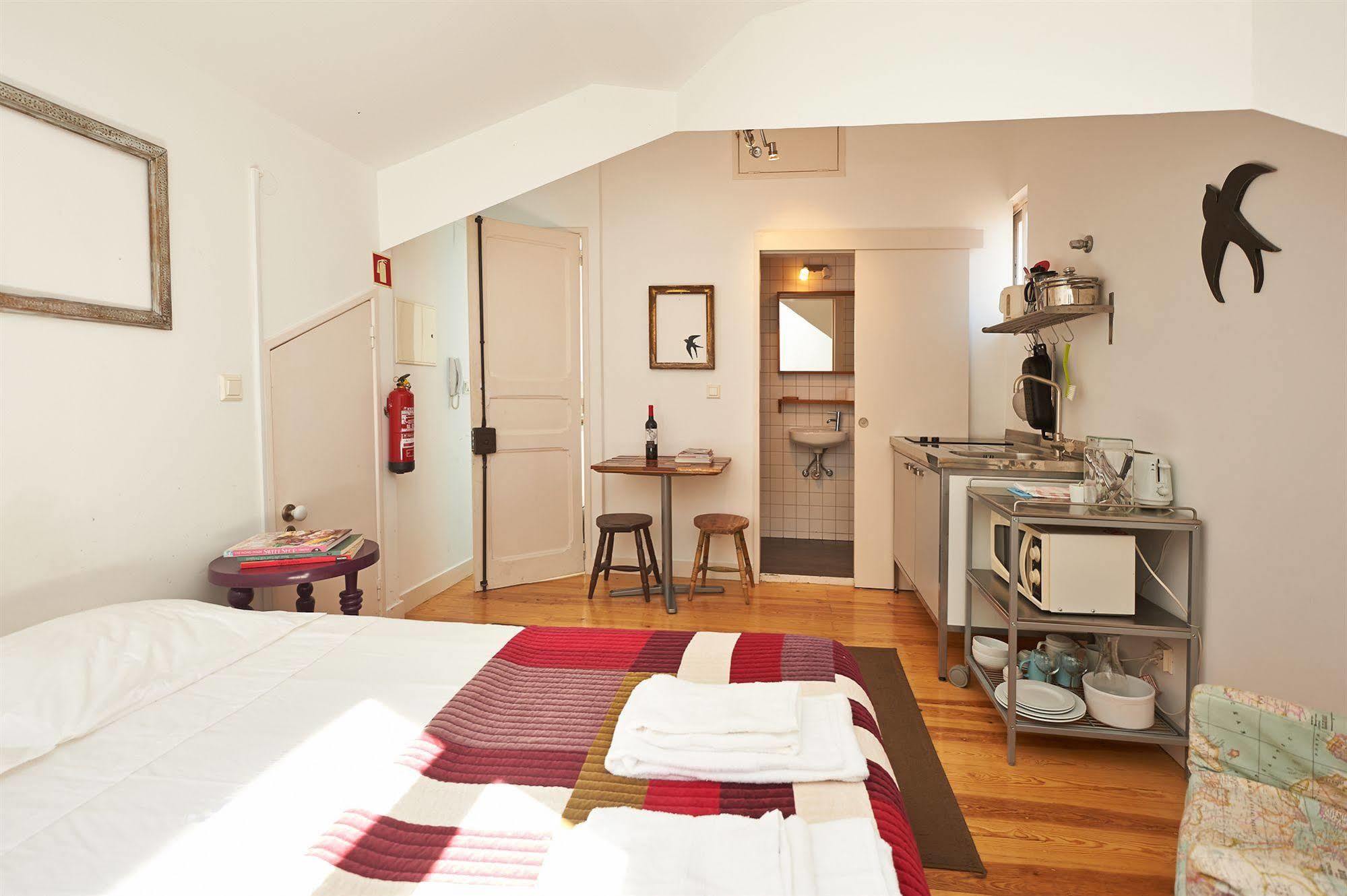 Hello Lisbon Santos Design Apartments Bagian luar foto